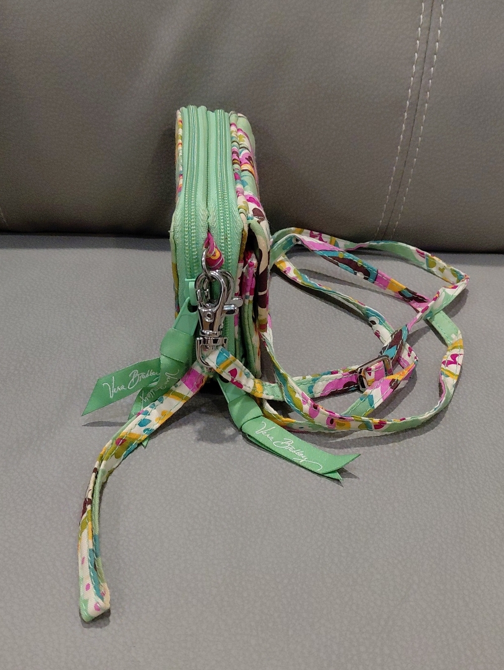 VERA BRADLEY MINI WRISTLET/WALLET Crossbody - Picture 3 of 9